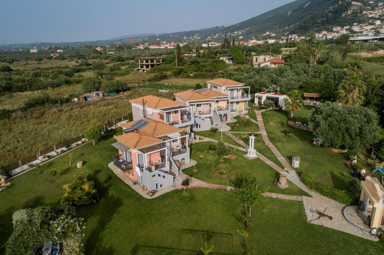 Ta Spitakia Tsarbopoulos Kyparissia Exteriör bild